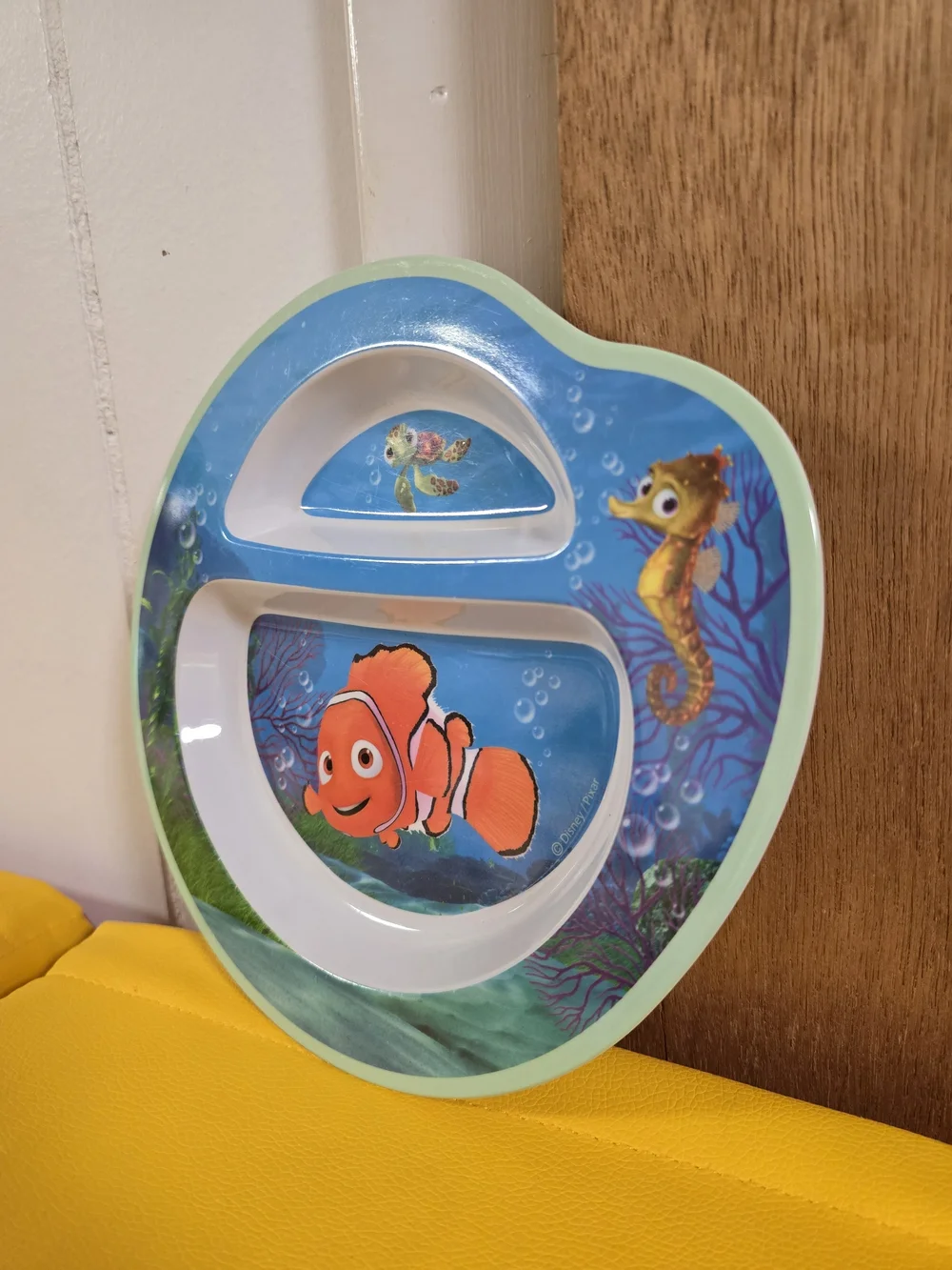 vintage Disney-Pixar Finding Nemo melamine divided children's dinner plate